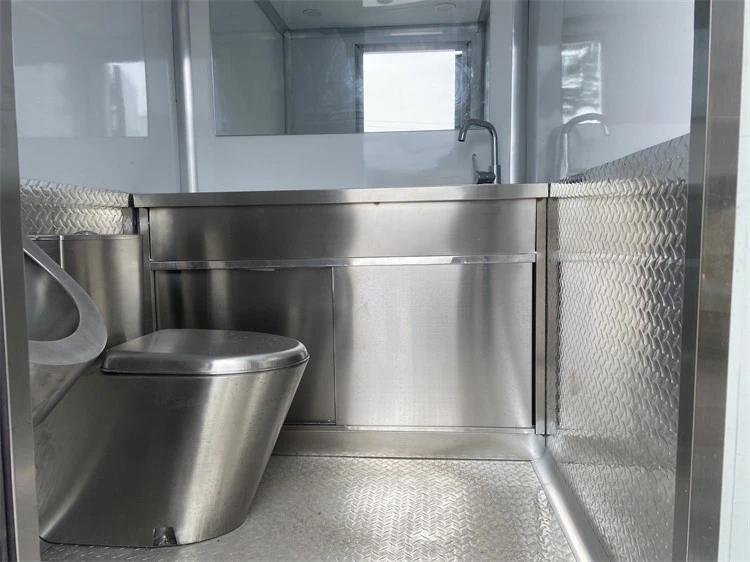 Container-Toilet-for-Construction-Sites